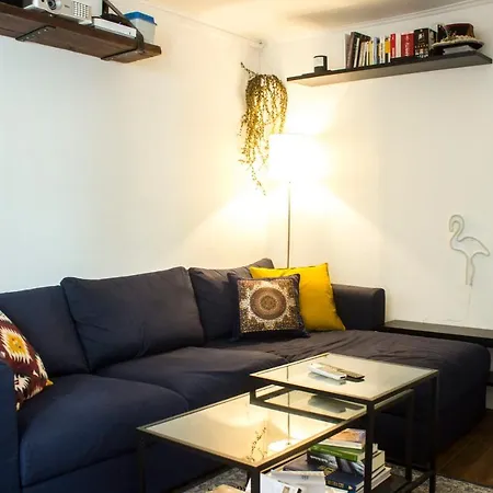 Apartment Superb Near Montmartre