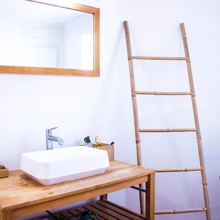 Apartment Superb Near Montmartre Paris